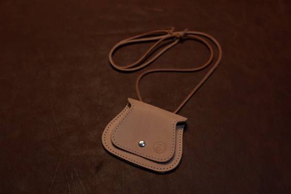 Neck Pouch, genuine Leather, nature
